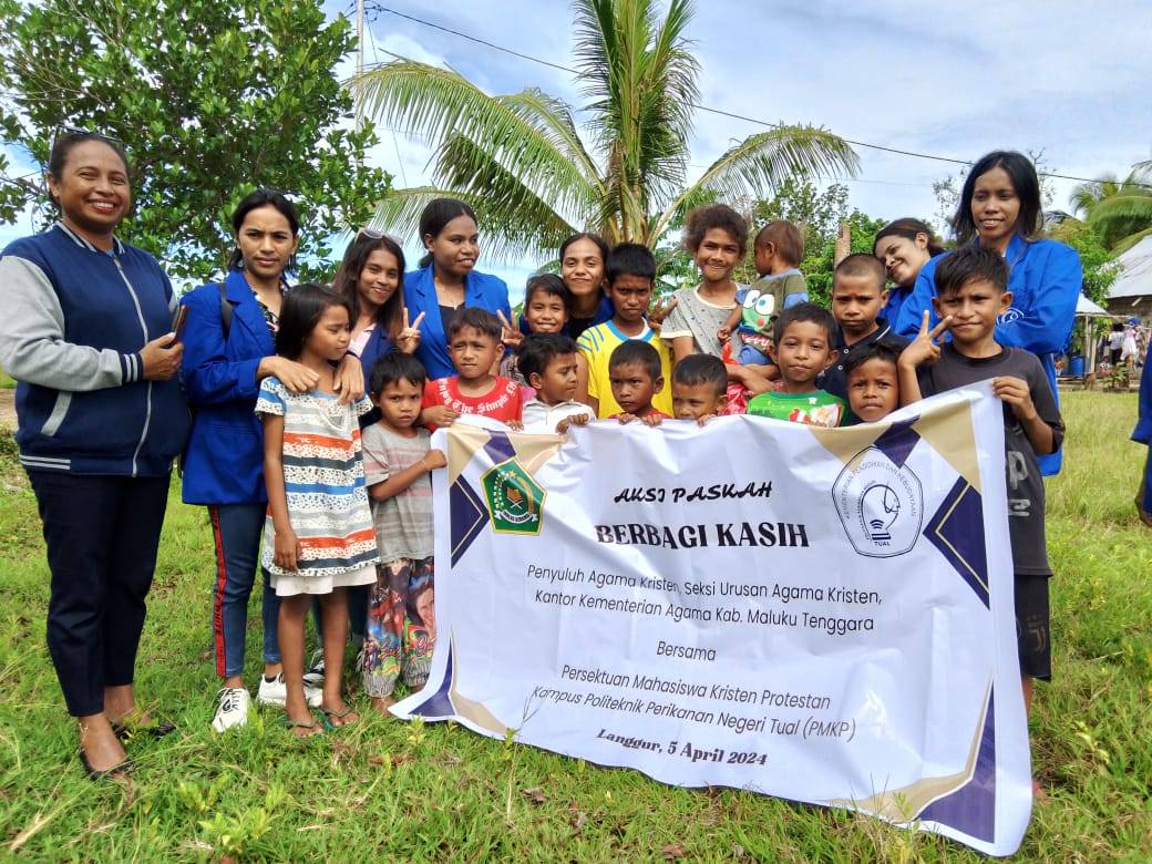 Aksi Paskah Berbagi Kasih di Desa Kolser