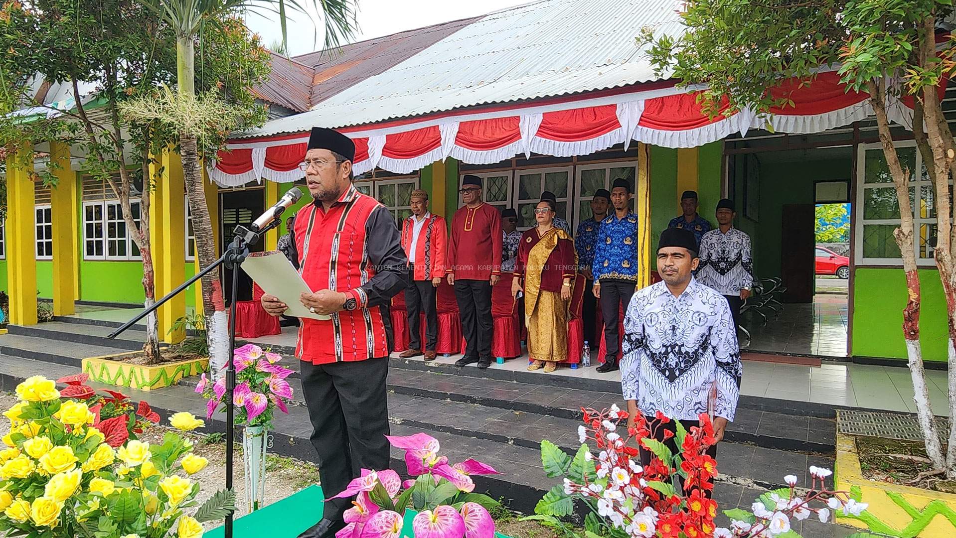 Kemenag Malra Gelar Upacara Hari Guru Nasional ke 78, Kakan Kemenag Bacakan Sambutan Menteri