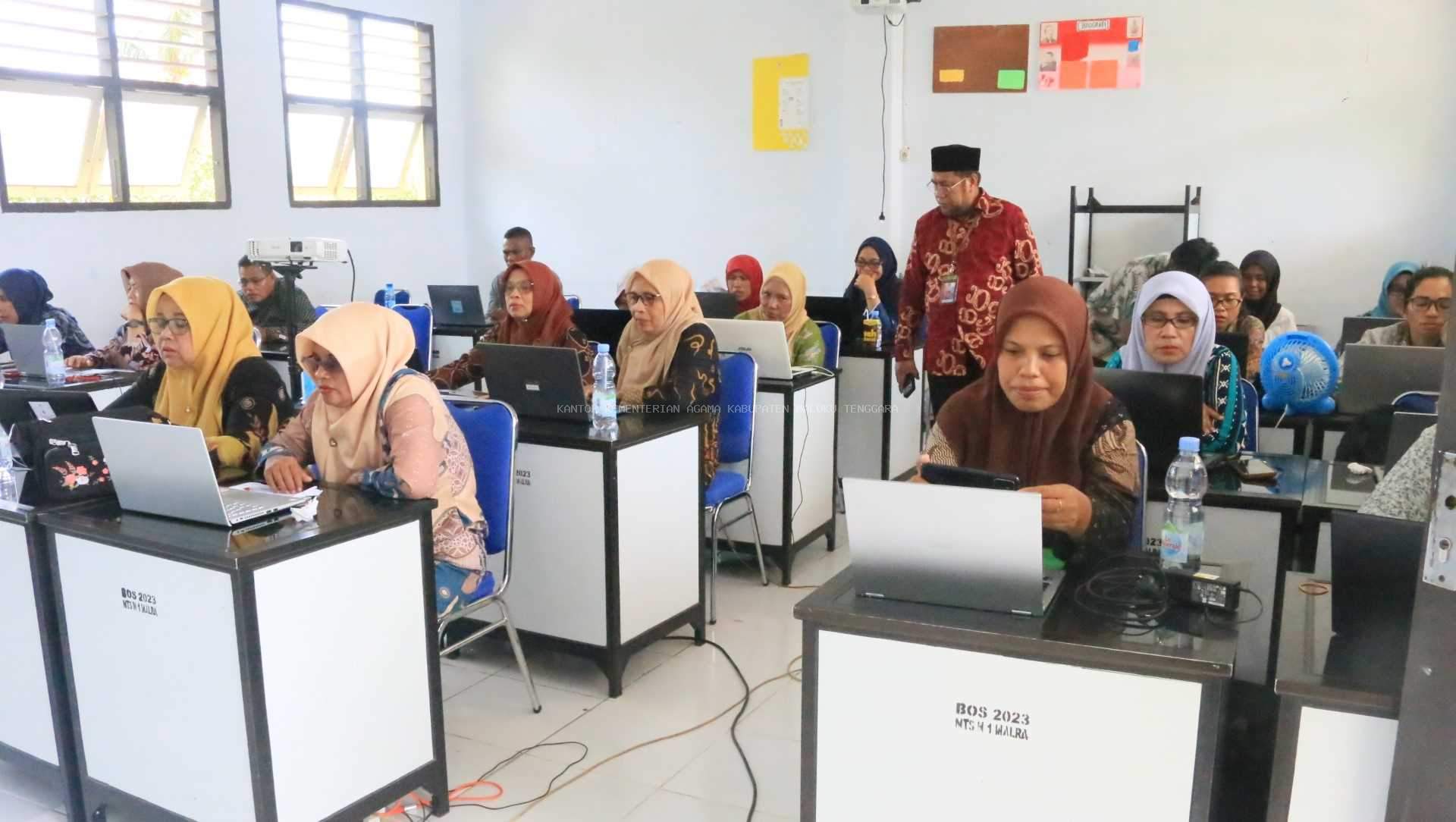 Uji Kompetensi Jabatan Pelaksana ASN Kemenag Maluku Tenggara Berlangsung Sukses