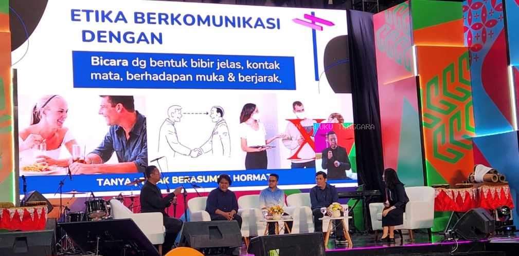 Kakan Kemenag Malra Ikuti Seminar Etika Berkomunikasi, Komitmen Tingkatkan Kualitas Pelayanan