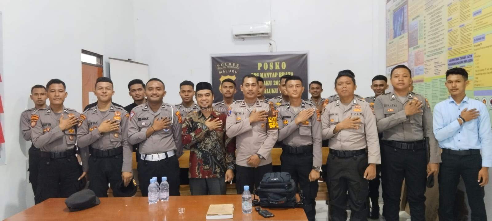 Bimbingan Rohani dan Mental Polres Maluku Tenggara. Kepala KUA Kei Kecil Sampaikan Urgensi Peningkatan Iman