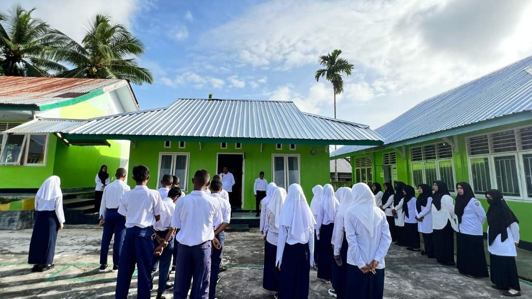 Pembukaan Asesmen Madrasah 2024, Kepala MTsN 2 Malra Minta Siswa Tetap Fokus Dan Berdoa