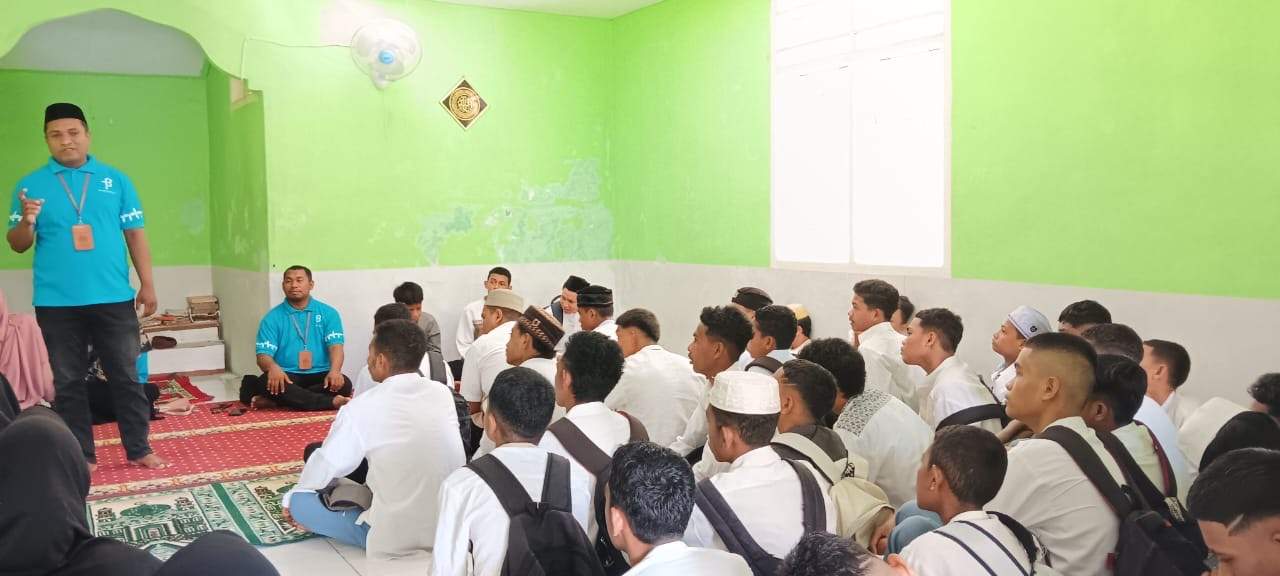 Jumat Mubarak, Siswa MAN Maluku Tenggara Antusias Mengikuti Penyuluhan dan Bimbingan dari Penyuluh Agama Islam