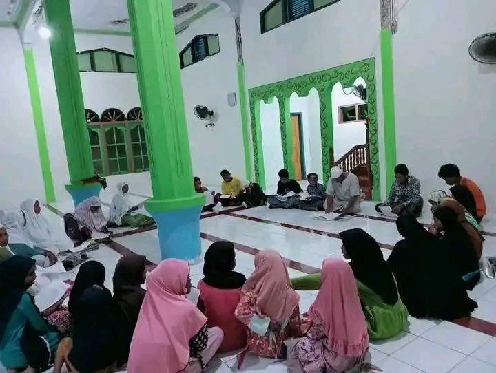 Refleksi Diri, Penyuluh Agama Islam Kecamatan Kei Besar Utara Timur Gelar Dzikir Bersama