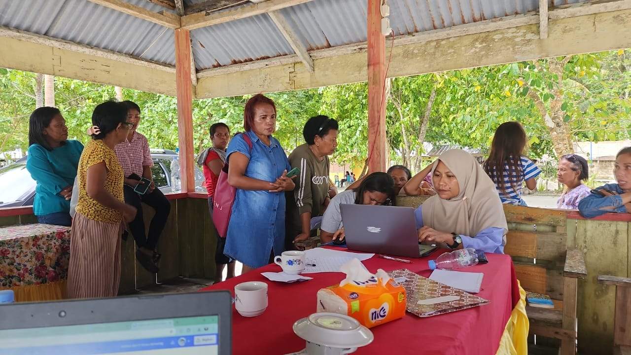 50 Pelaku Usaha Di Desa Ngilngof Mendapat Layanan Pendampingan Sertifikasi Halal