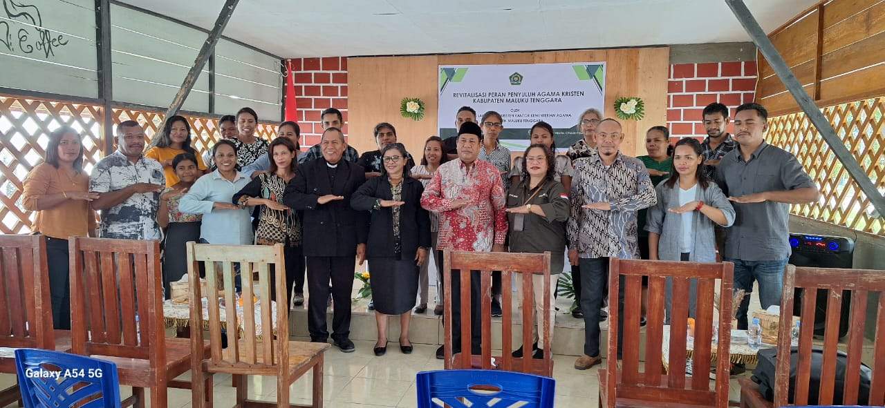 Ketua Majelis Pekerja Klasis Gereja Protestan Maluku Pulau-Pulau Kei Kecil dan Kota Tual, Pdt. Iren Koljaan, Berbagi Visi Penguatan Moderasi Beragama di Nuhu Evav