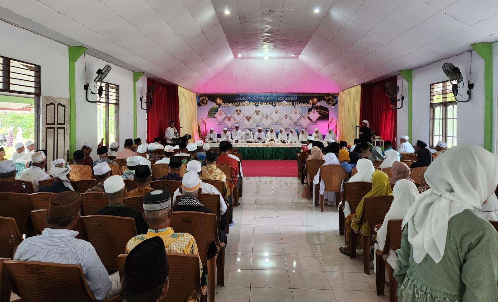 Kakan Kemenag Maluku Tenggara Hadiri Walimatussafar Jama’ah Haji Ohoi Danar