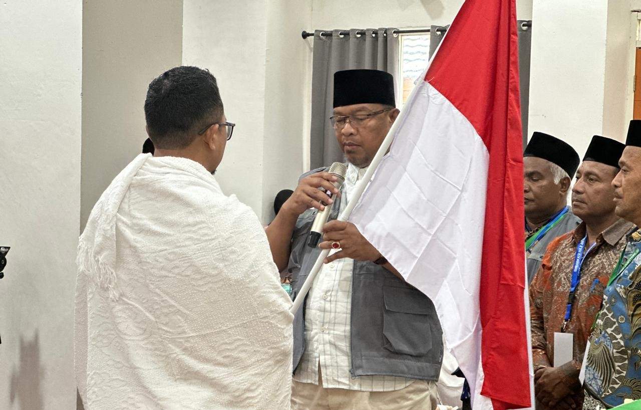 Kakan Kemenag Maluku Tenggara Hadiri Pelepasan Jamaah Haji Kloter 30