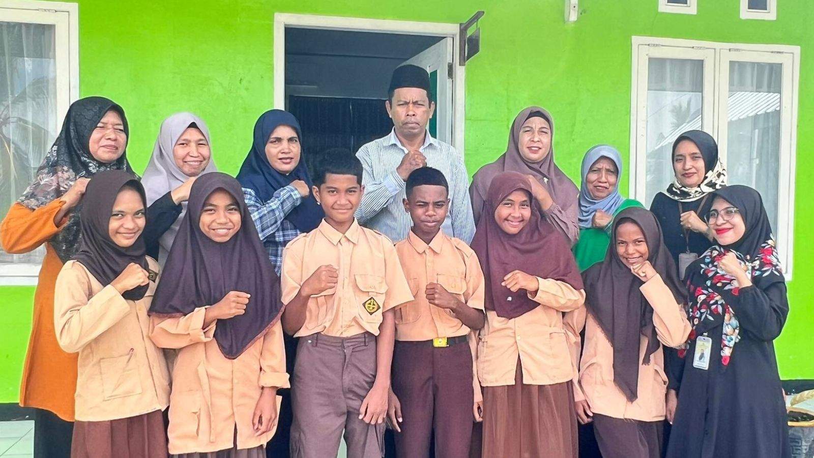 Kepala MTsN 2 Malra Pantau Pelaksanaan Uji Coba Kompetisi Sains Madrasah Tingkat Kabupaten 