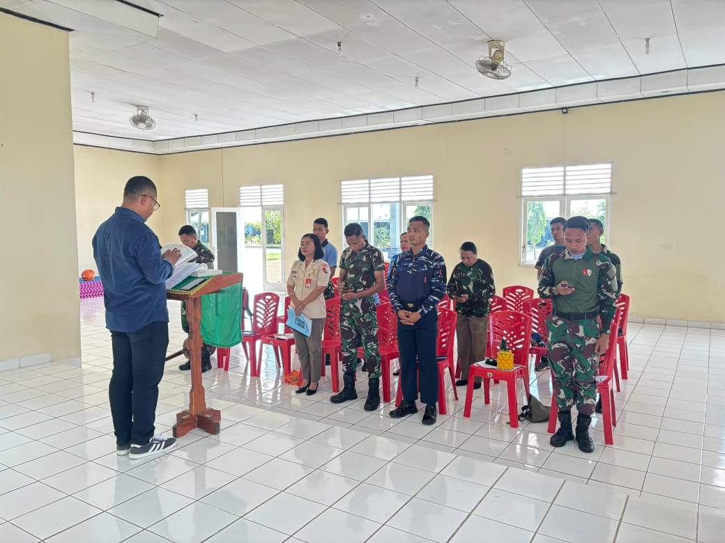 Laksanakan Kegiatan Pembinaan di Lanud Dumatubun Langgur, Penyuluh Agama Katolik Romualdus Angwarmase Mengutip Matius, 13:16-17