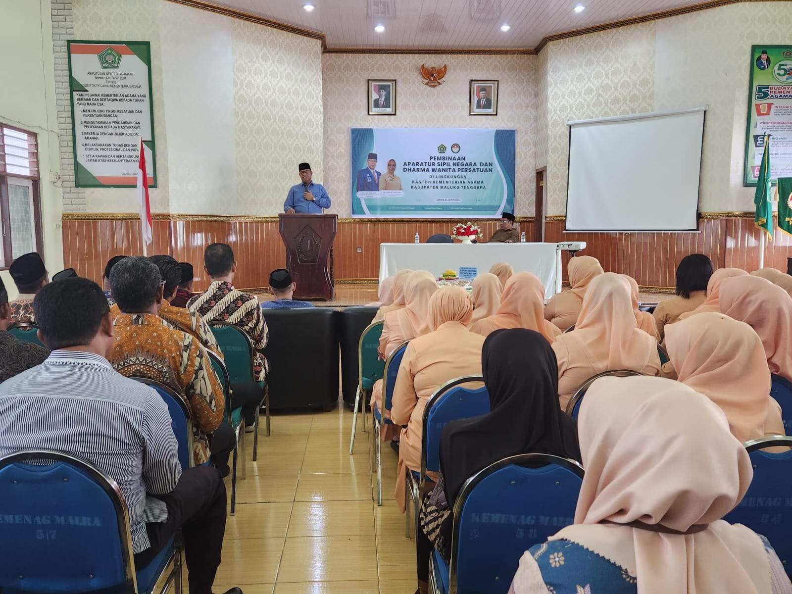 Pembinaan ASN Kemenag Malra, Kakanwil Maluku Tekankan Pentingnya Karakter MACHO dan Nilai Budaya Kerja