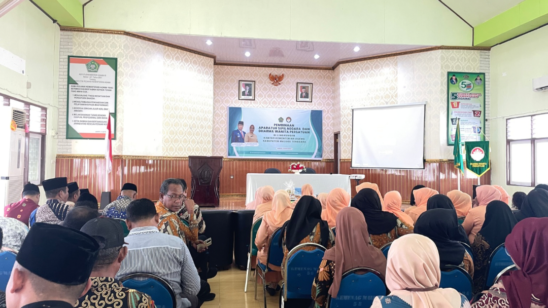 Dewan Guru dan Kepala MTsN 2 Malra Ikuti Pembinaan ASN Lingkup Kemenag Kabupaten Maluku Tenggara