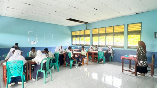 Hari Ketiga Supervisi di Kelas, Kepala MTs Negeri 2 Maluku Tenggara: Alhamdulillah Berjalan Dengan Baik